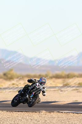 media/Dec-07-2025-CVMA (Sun) [[3e7d2de5dc]]/Race 17-Amateur Formula Middleweight/